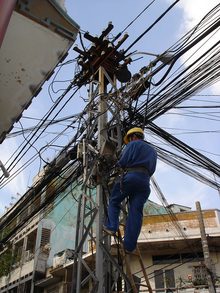 While watching this guy work, I kept thinking about the Glen Campbell song I am a lineman for the county.